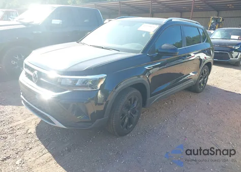 2022 Volkswagen Taos 1.5T Se z USA, uszkodzony, nr VIN 3VVLX7B21NM047673